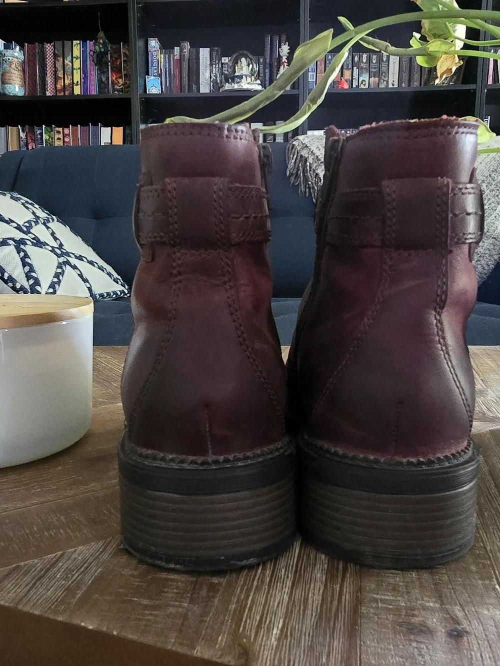 Clarks Maye Ease Burgundy Leather Ankle Boots - Size 8.5